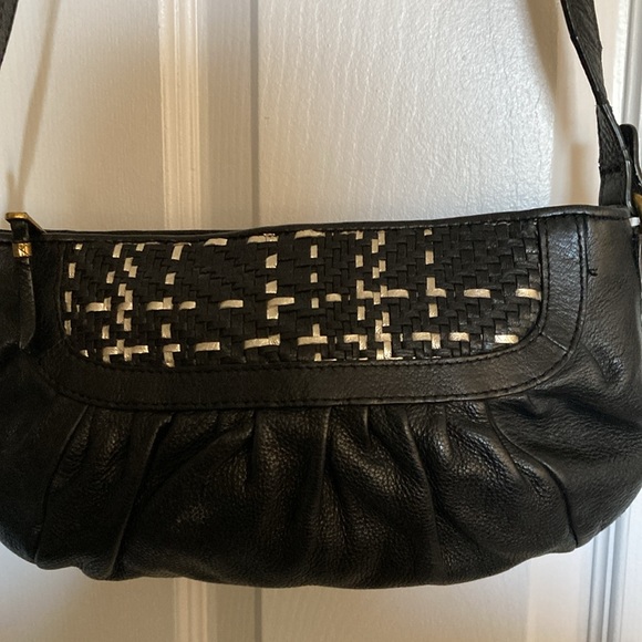 Vintage and rare Elliott Lucca black and silver crossbody leather bag - Picture 5 of 9